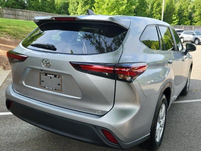 2025 Toyota Highlander LE