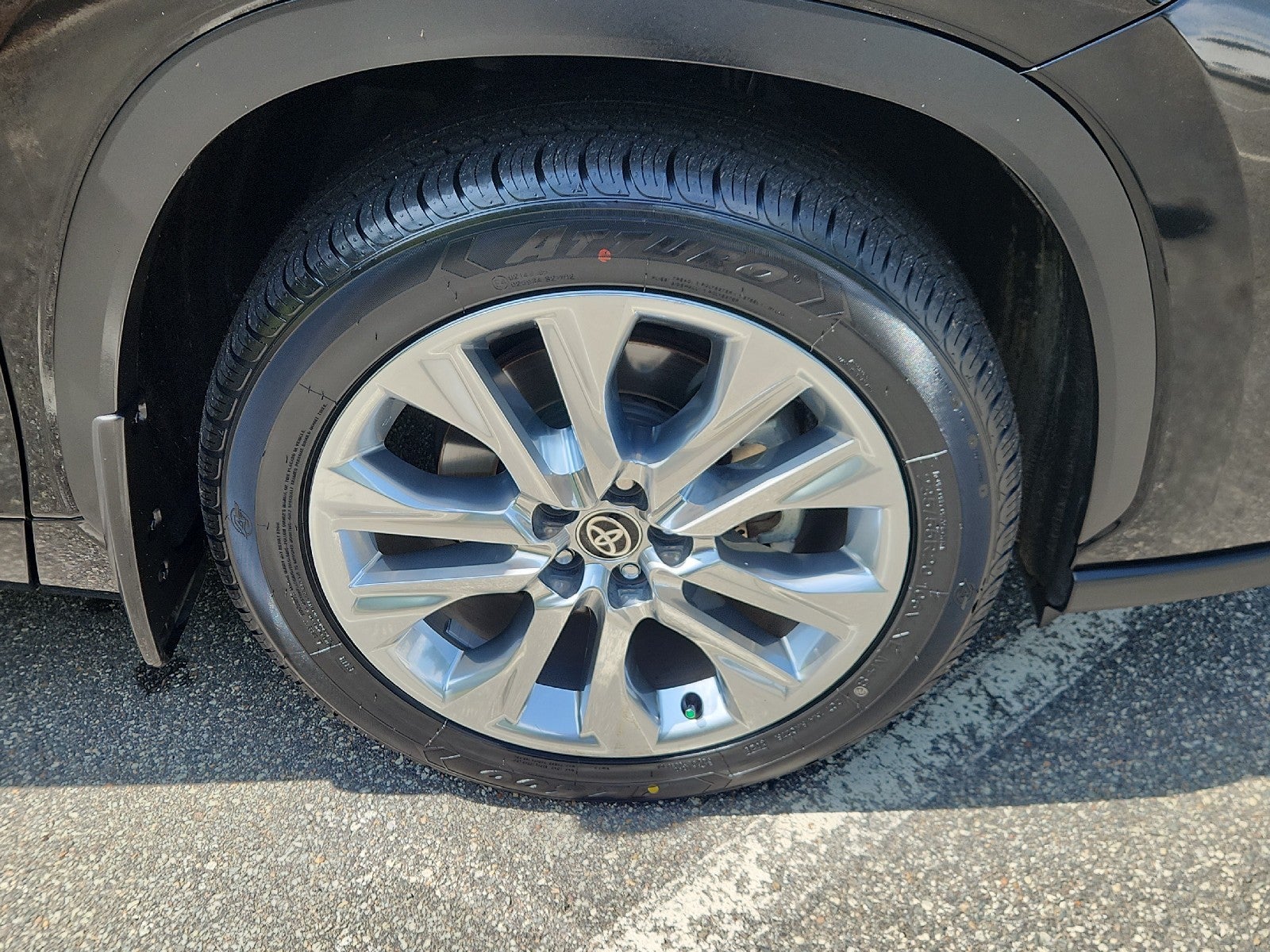 2025 Toyota Highlander Limited