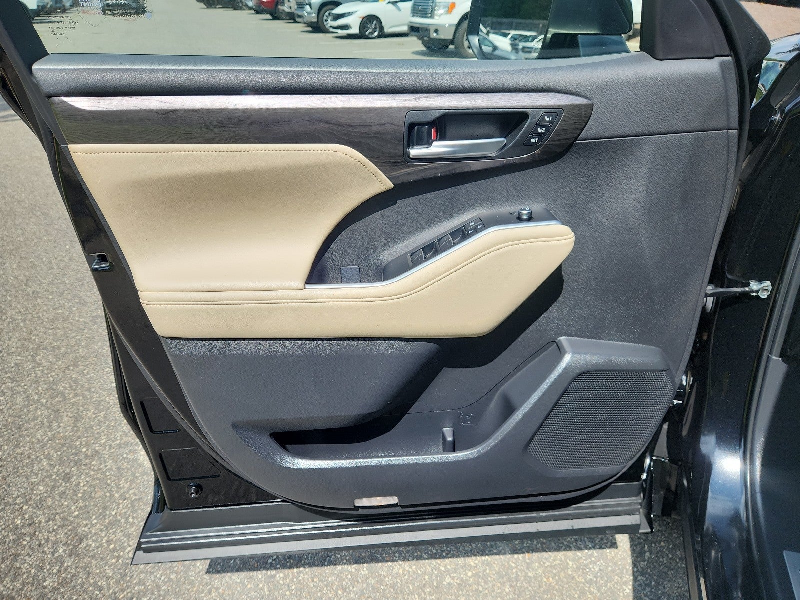 2025 Toyota Highlander Limited