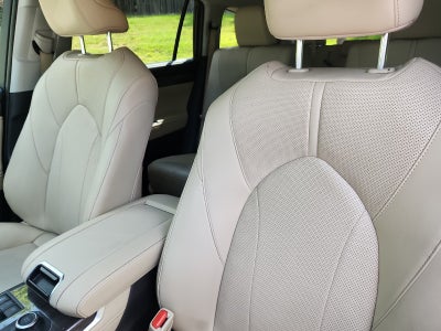 2025 Toyota Highlander Limited