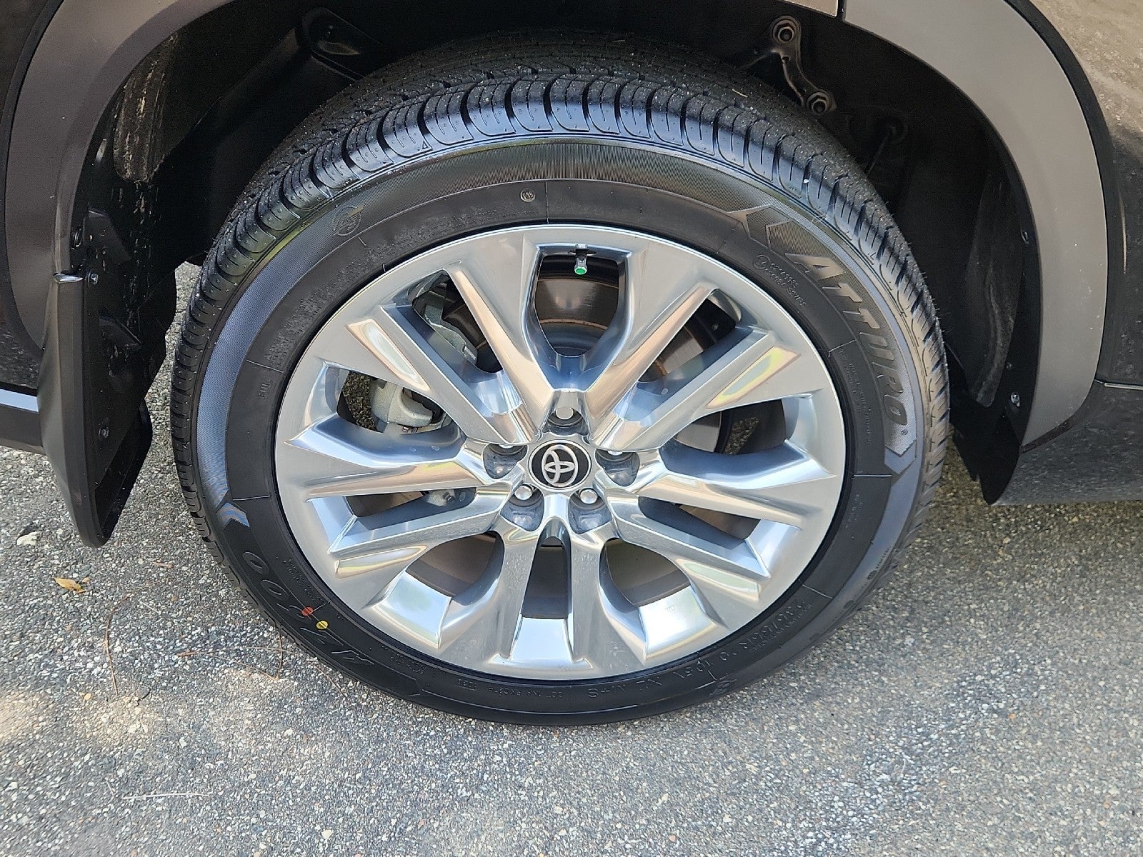 2025 Toyota Highlander Limited