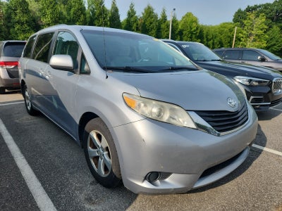 2014 Toyota Sienna LE