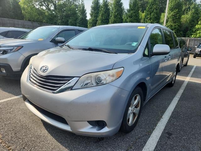2014 Toyota Sienna LE