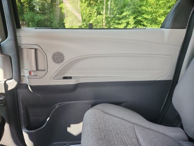 2024 Toyota Sienna LE
