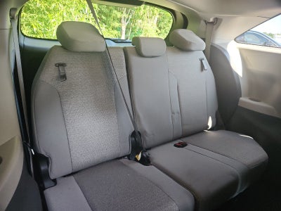 2024 Toyota Sienna LE