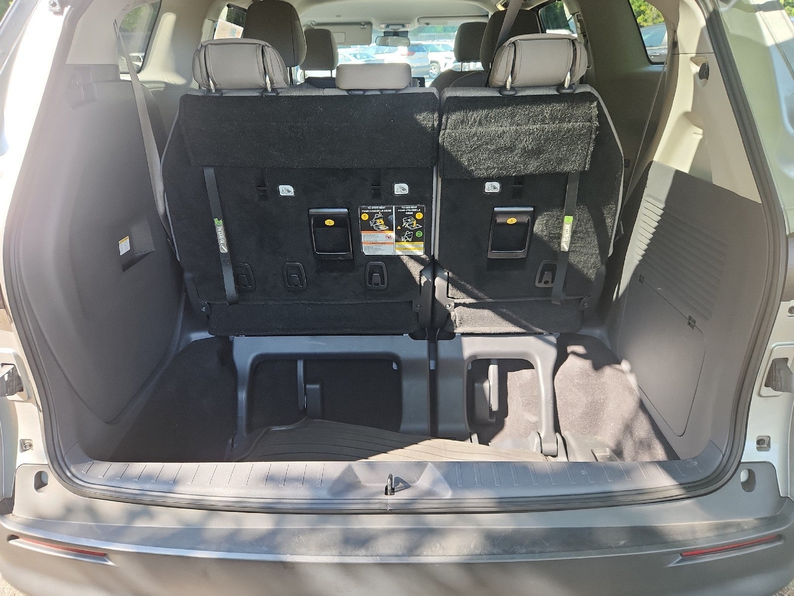 2024 Toyota Sienna LE