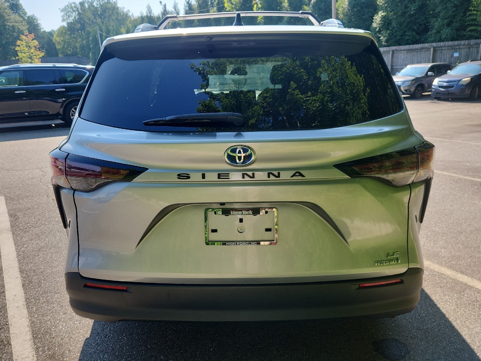 2024 Toyota Sienna LE