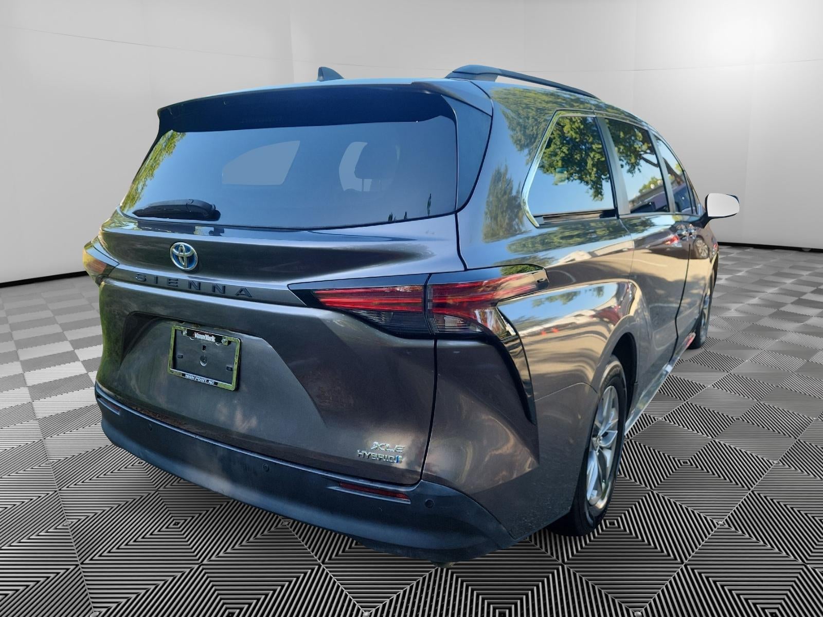 2021 Toyota Sienna XLE