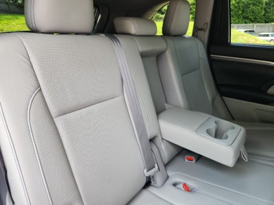 2018 Toyota Highlander Limited Platinum