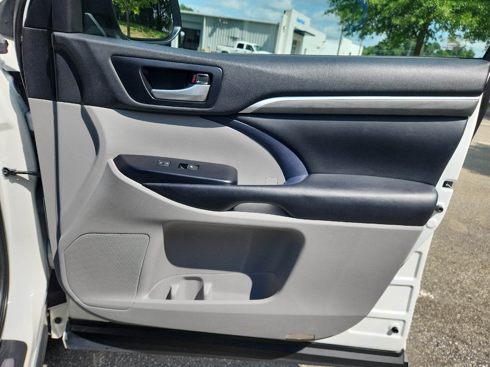 2018 Toyota Highlander Limited Platinum