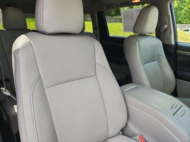 2018 Toyota Highlander Limited Platinum
