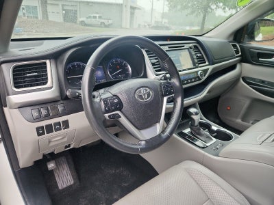 2017 Toyota Highlander Limited