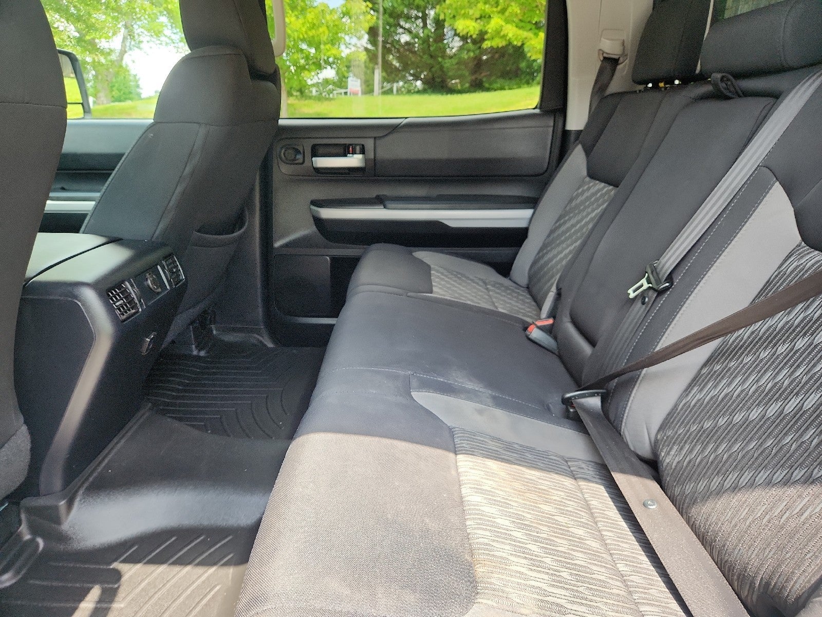 2018 Toyota Tundra 4WD SR5