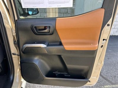 2017 Toyota Tacoma SR5