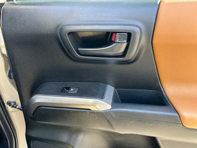 2017 Toyota Tacoma SR5