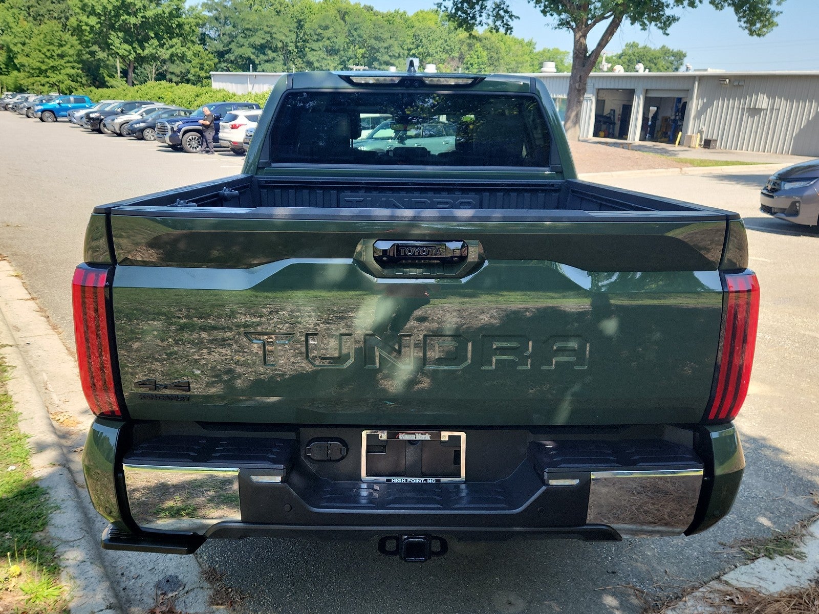 2023 Toyota Tundra 4WD SR5