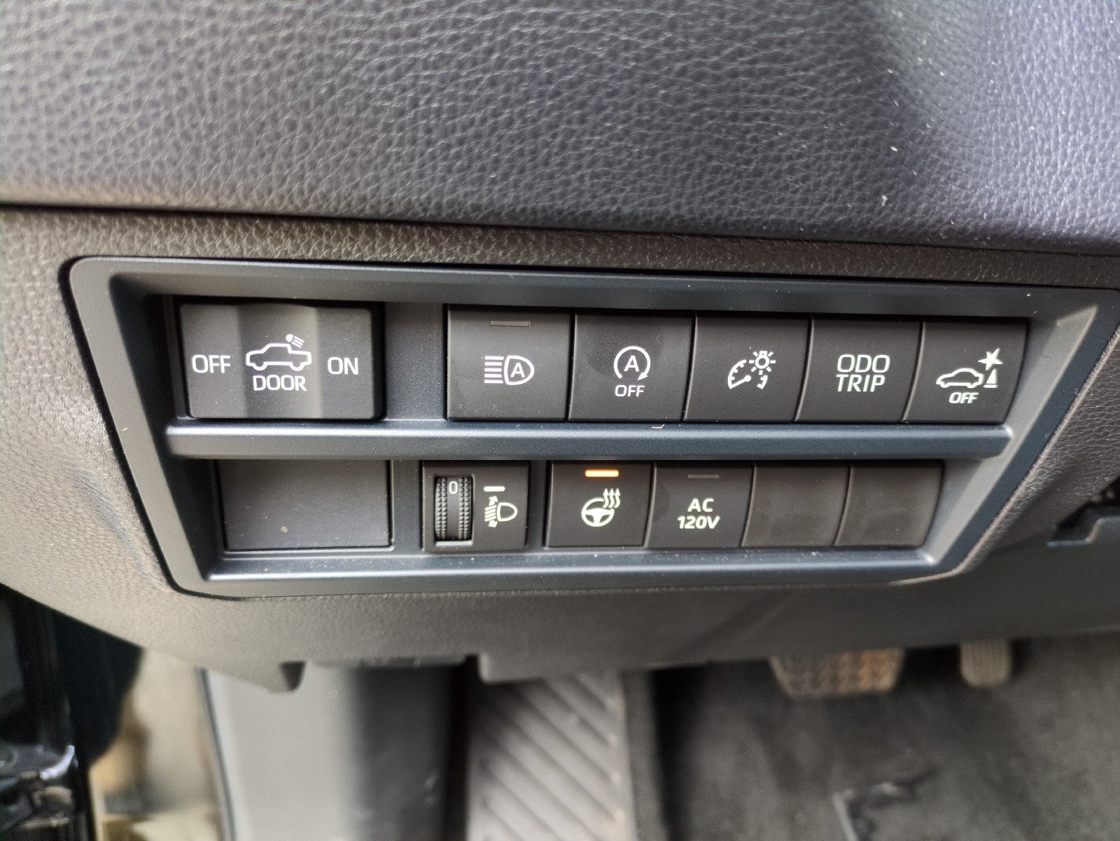 2024 Toyota Tundra 4WD SR5