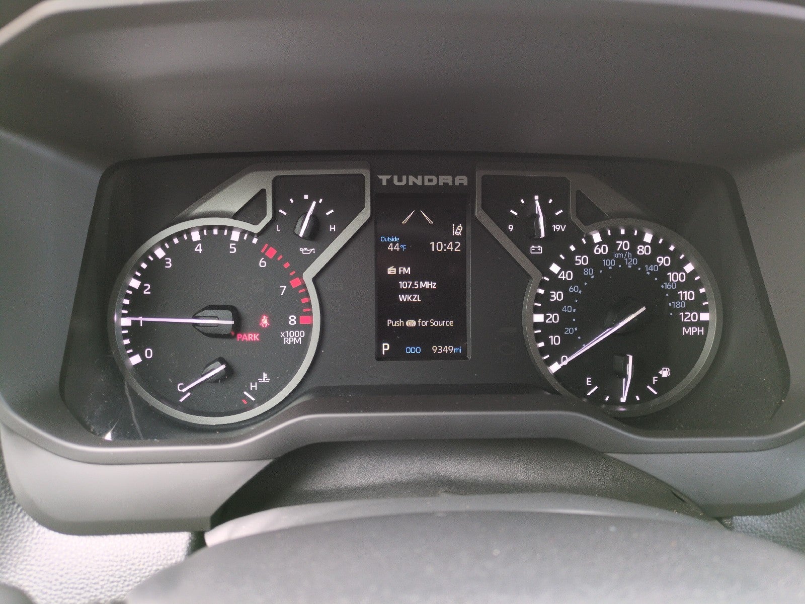 2024 Toyota Tundra 4WD SR5