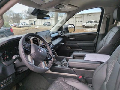 2024 Toyota Tundra 4WD SR5