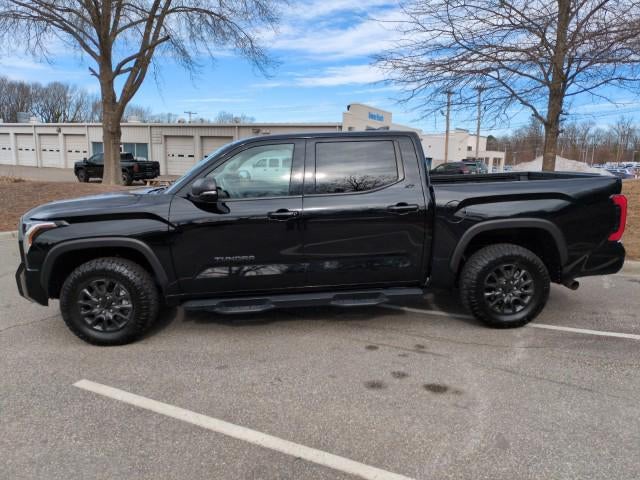 2024 Toyota Tundra 4WD SR5