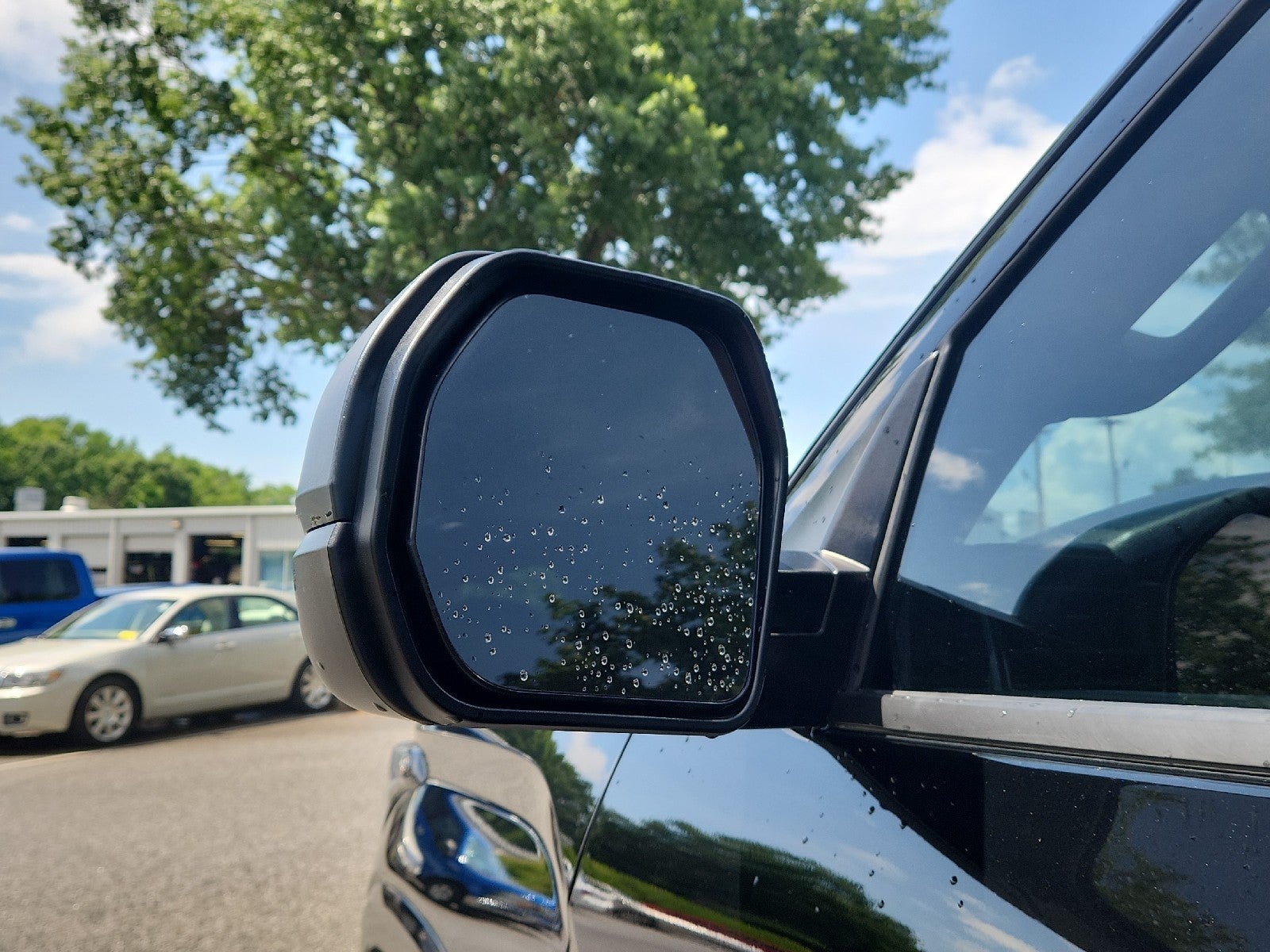 2023 Toyota Tundra 4WD SR5