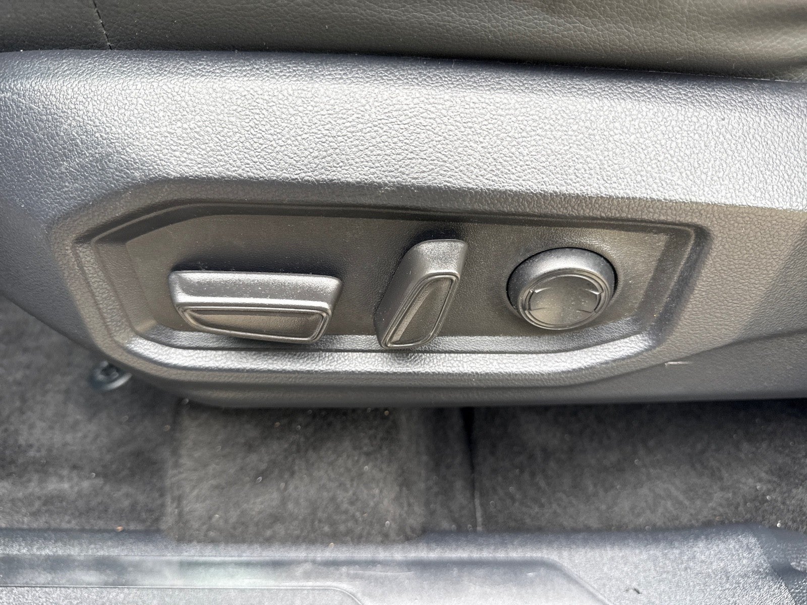 2025 Toyota Tundra 4WD SR5