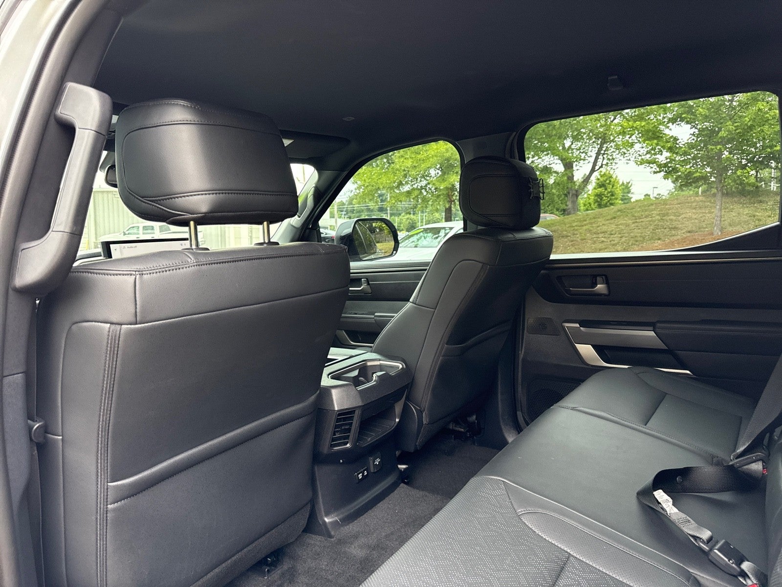 2025 Toyota Tundra 4WD SR5