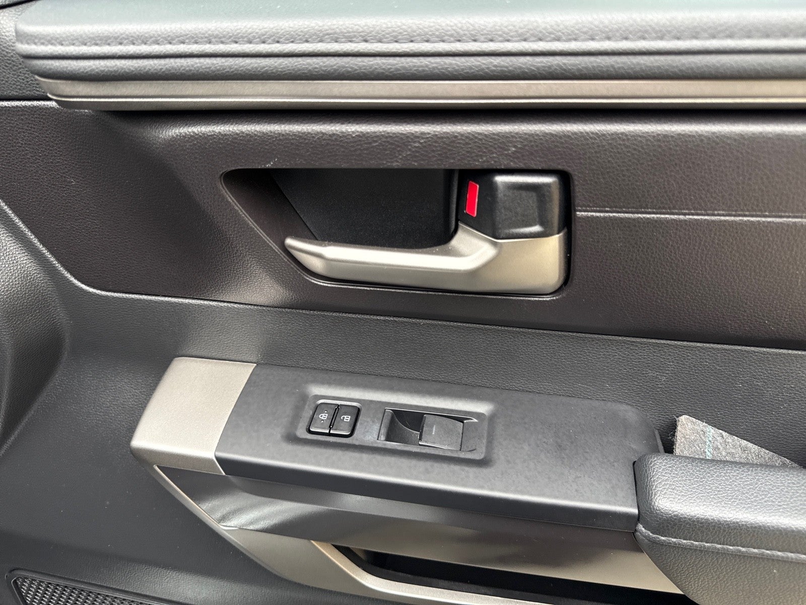 2025 Toyota Tundra 4WD SR5