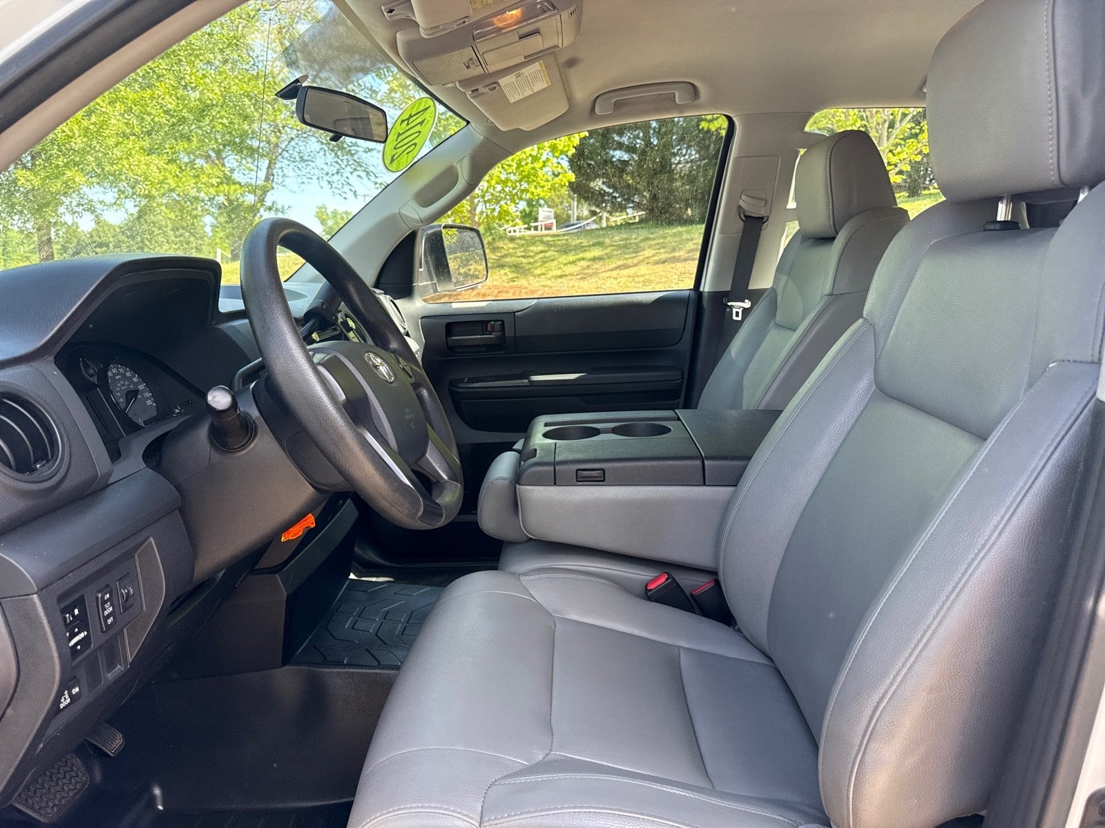 2014 Toyota Tundra 4WD Truck SR