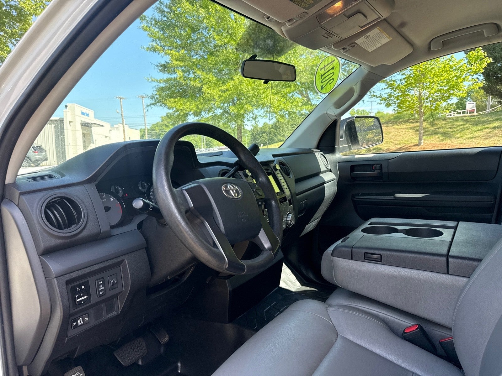 2014 Toyota Tundra 4WD Truck SR