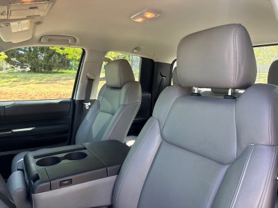 2014 Toyota Tundra 4WD Truck SR