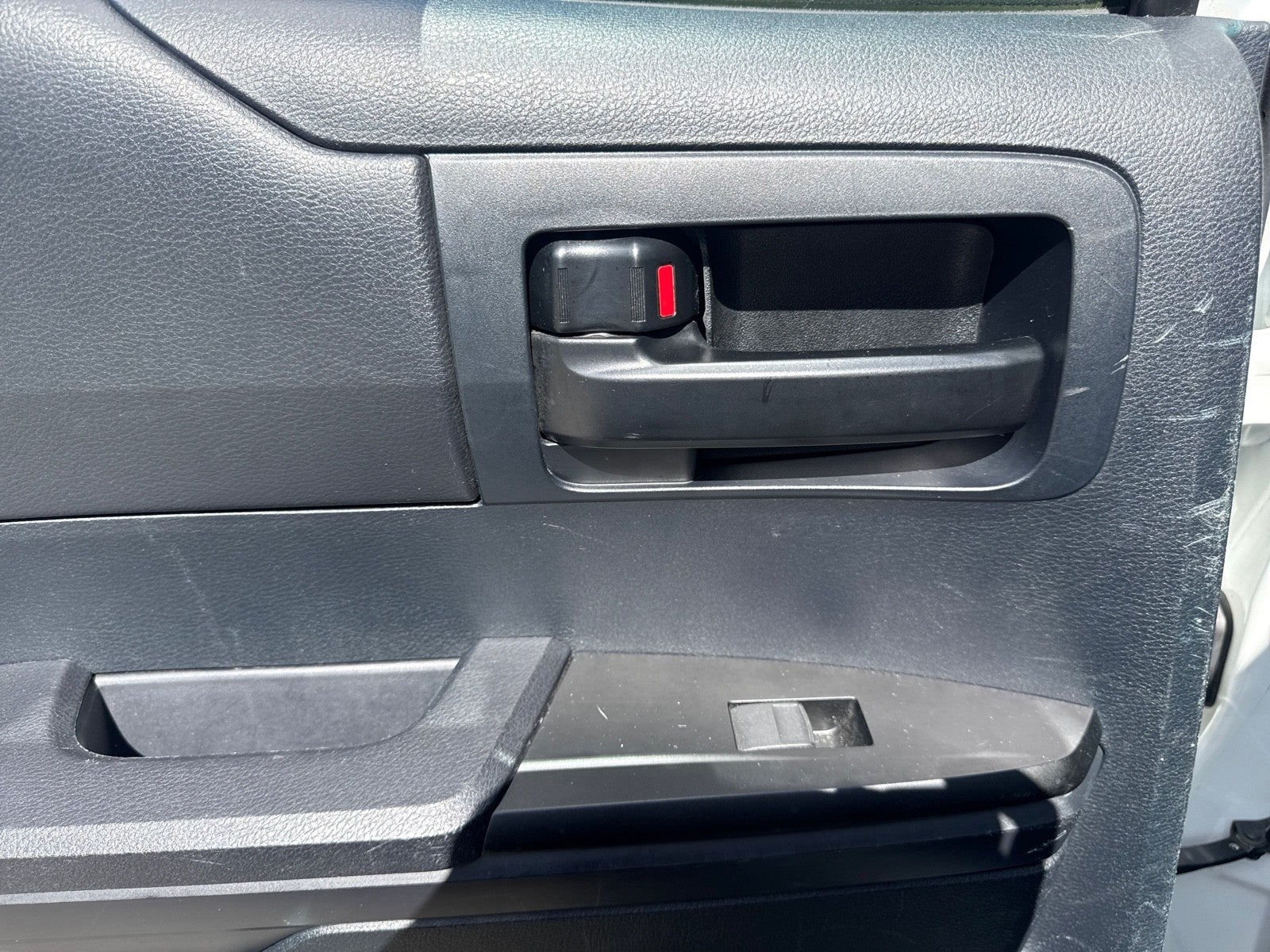 2014 Toyota Tundra 4WD Truck SR