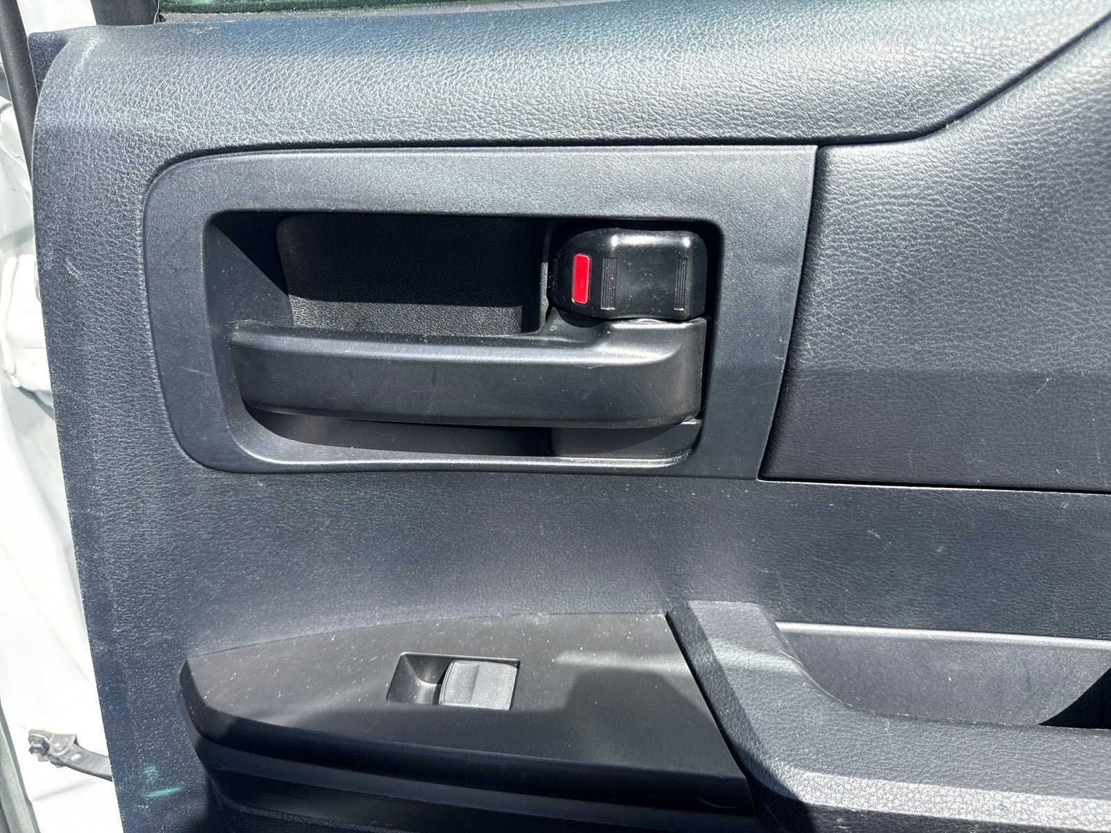 2014 Toyota Tundra 4WD Truck SR