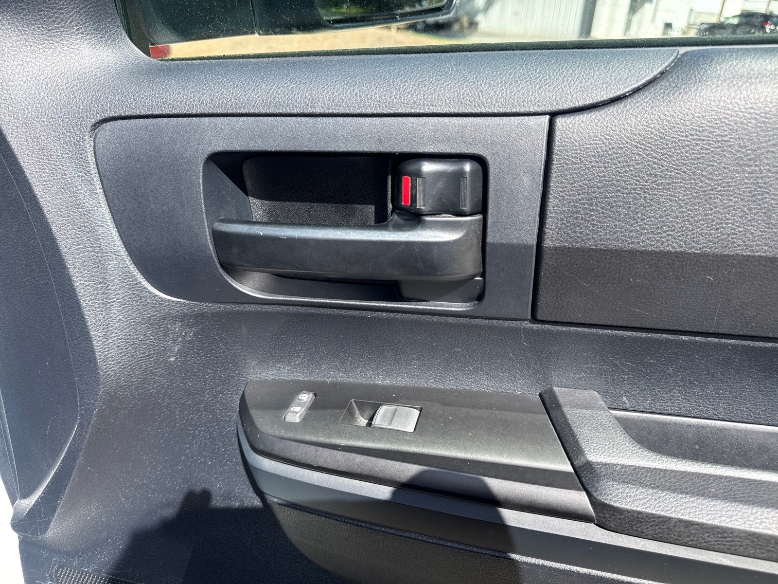 2014 Toyota Tundra 4WD Truck SR