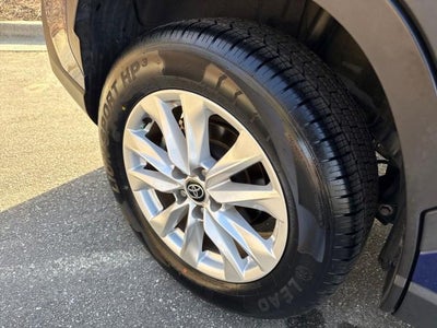 2022 Toyota Corolla Cross LE