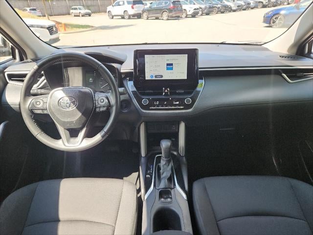 2025 Toyota Corolla Cross LE