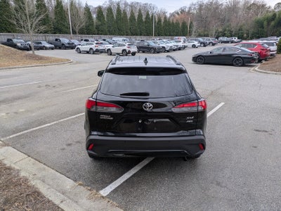 2024 Toyota Corolla Cross XLE