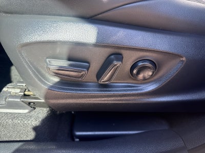 2024 Toyota Corolla Cross Hybrid XSE