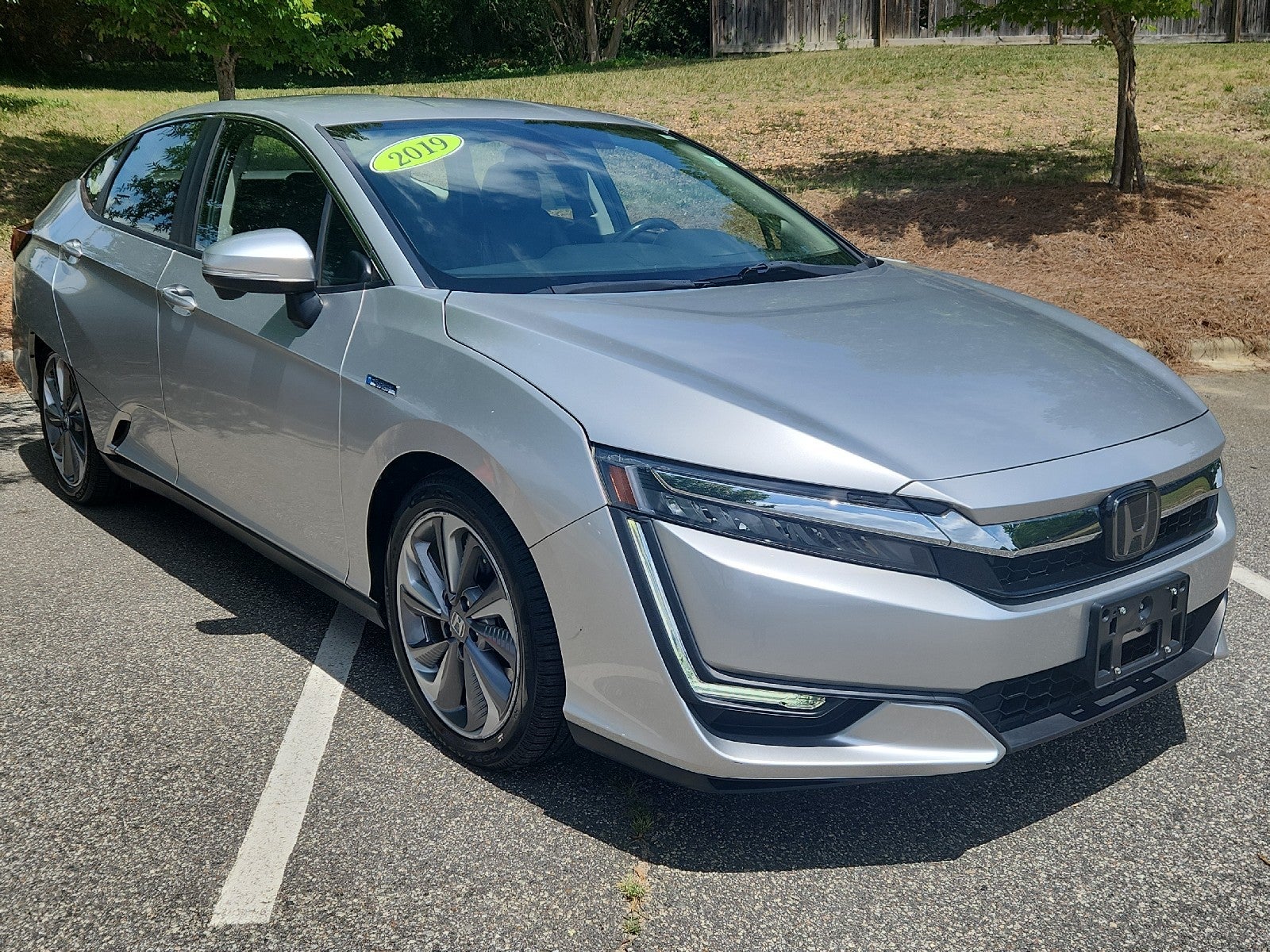 2019 Honda Clarity Touring Plug-In Hybrid's photo
