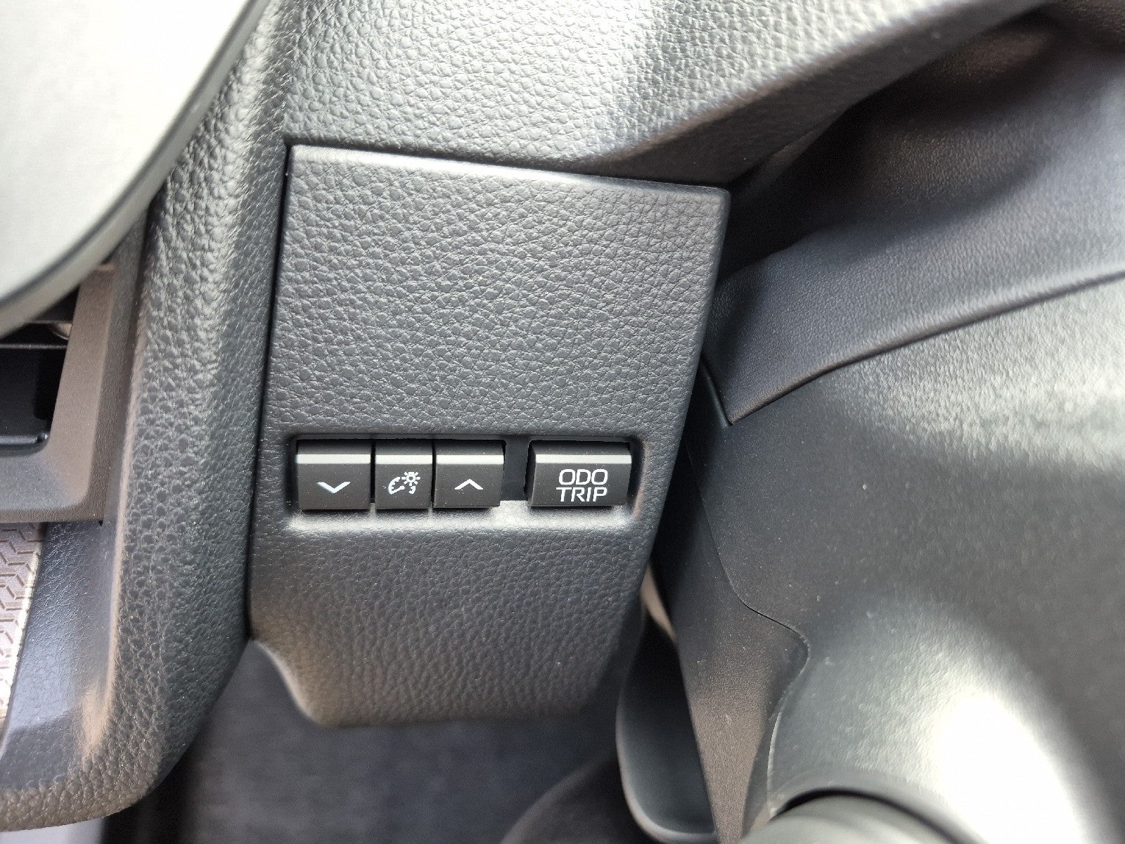 2025 Toyota Prius XLE