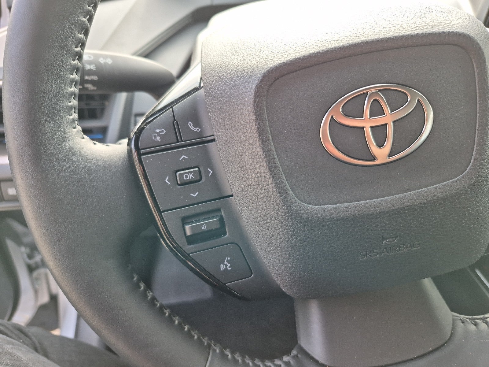 2025 Toyota Prius XLE