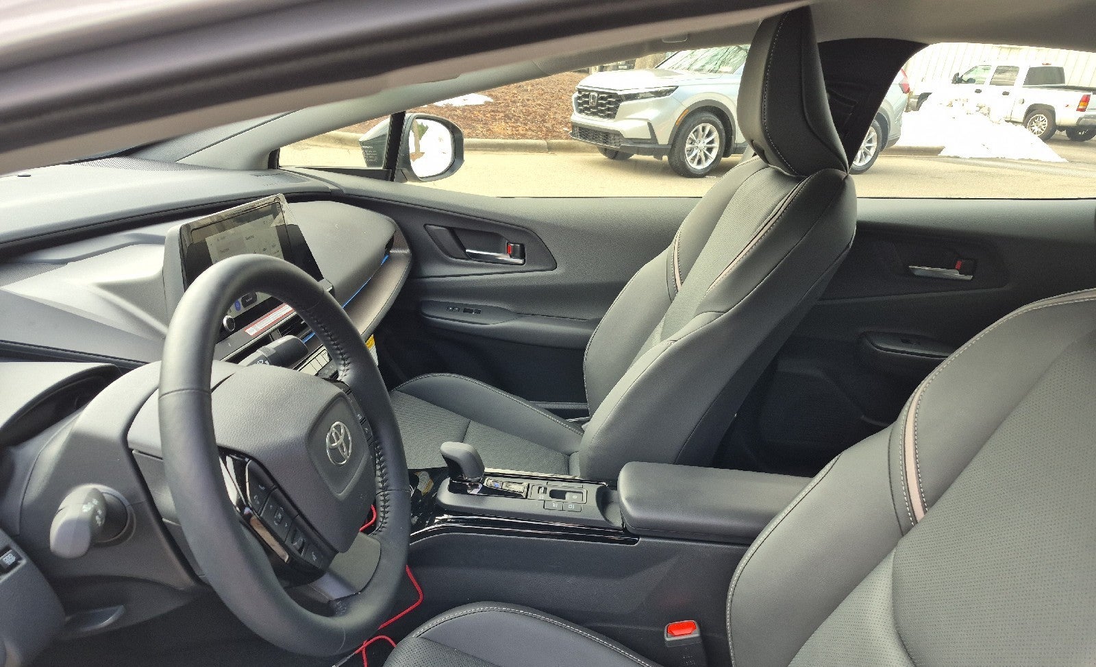 2025 Toyota Prius XLE