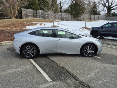 2025 Toyota Prius XLE