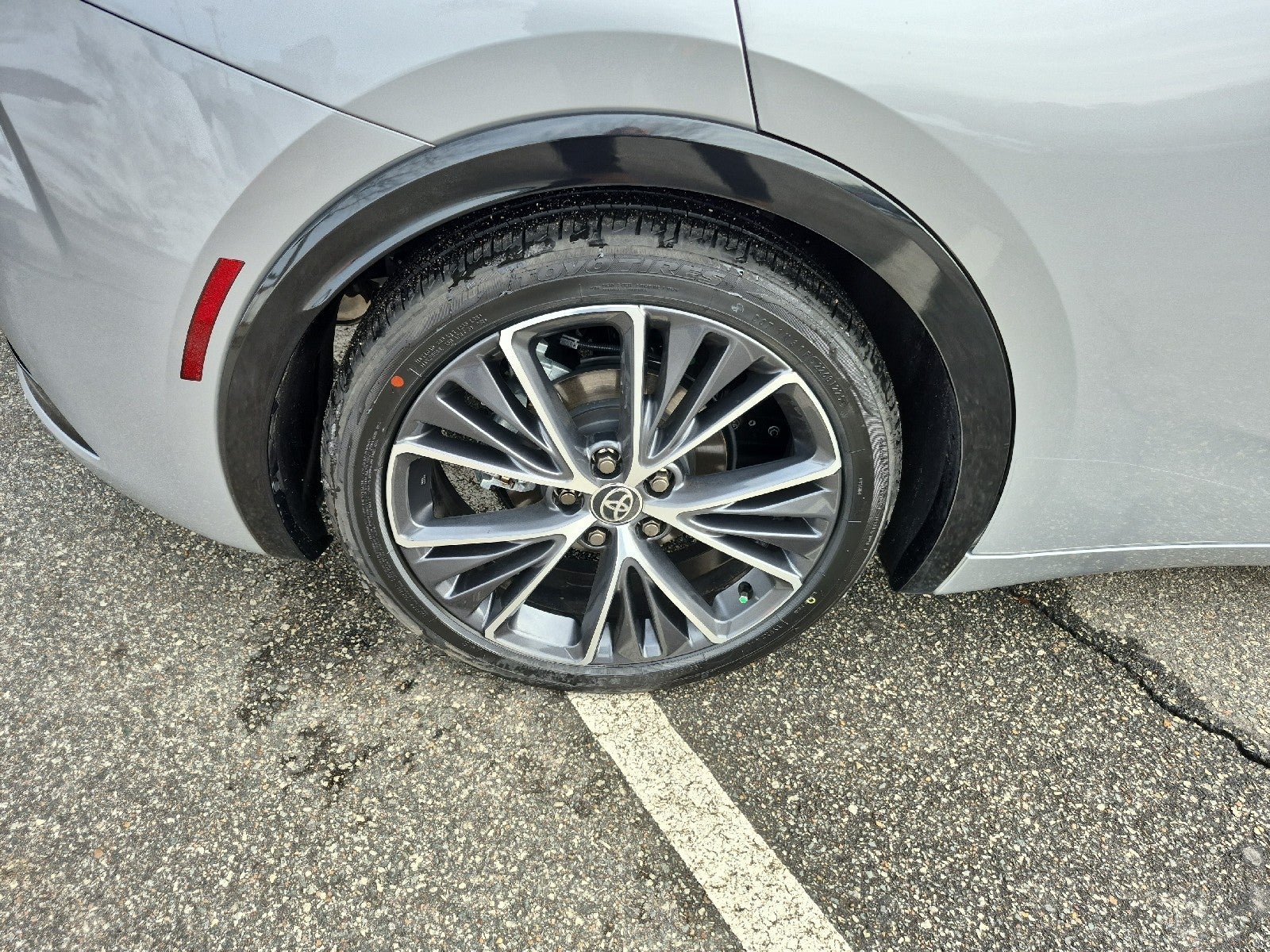 2025 Toyota Prius XLE