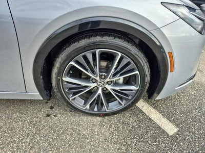 2025 Toyota Prius XLE