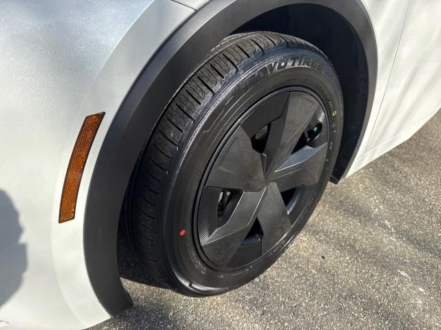 2023 Toyota Prius LE