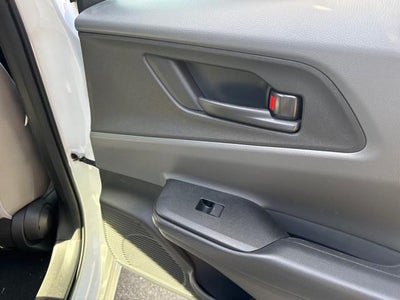 2023 Toyota Prius LE