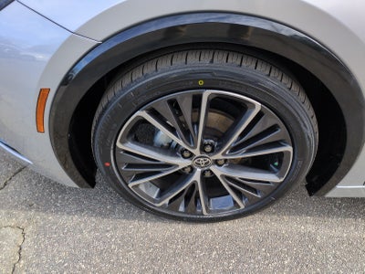 2023 Toyota Prius XLE