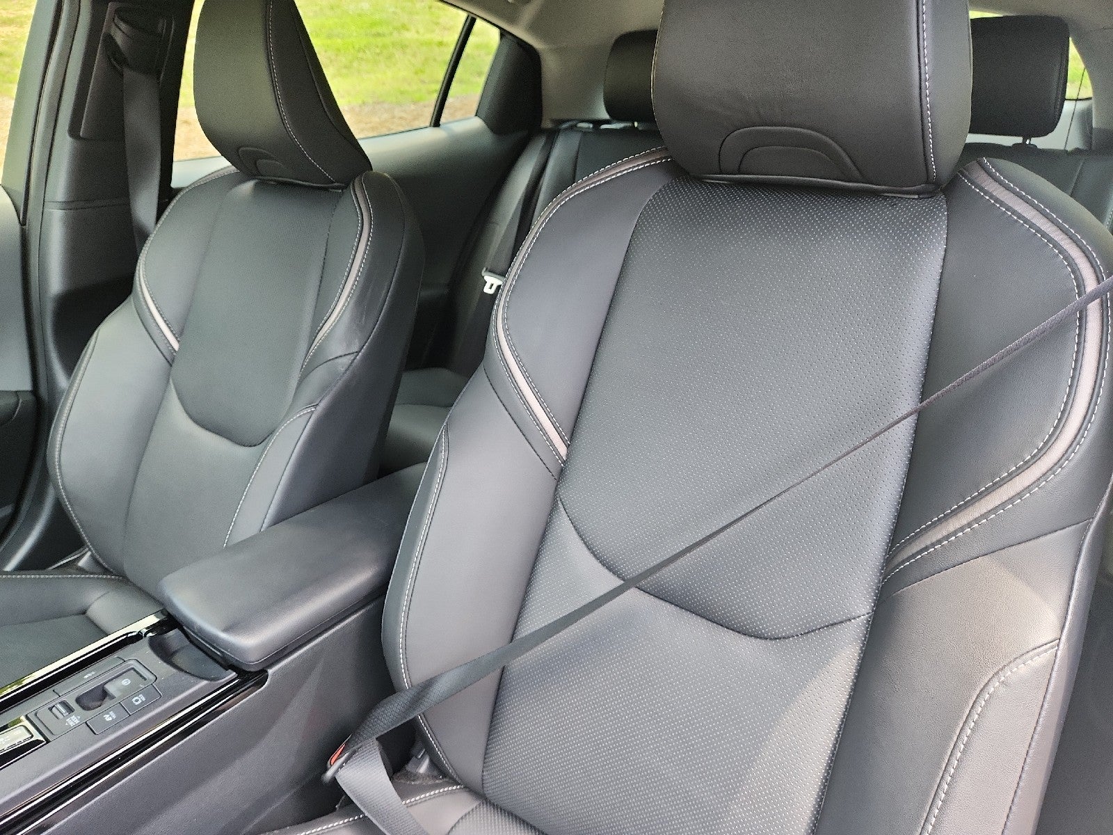 2024 Toyota Prius XLE