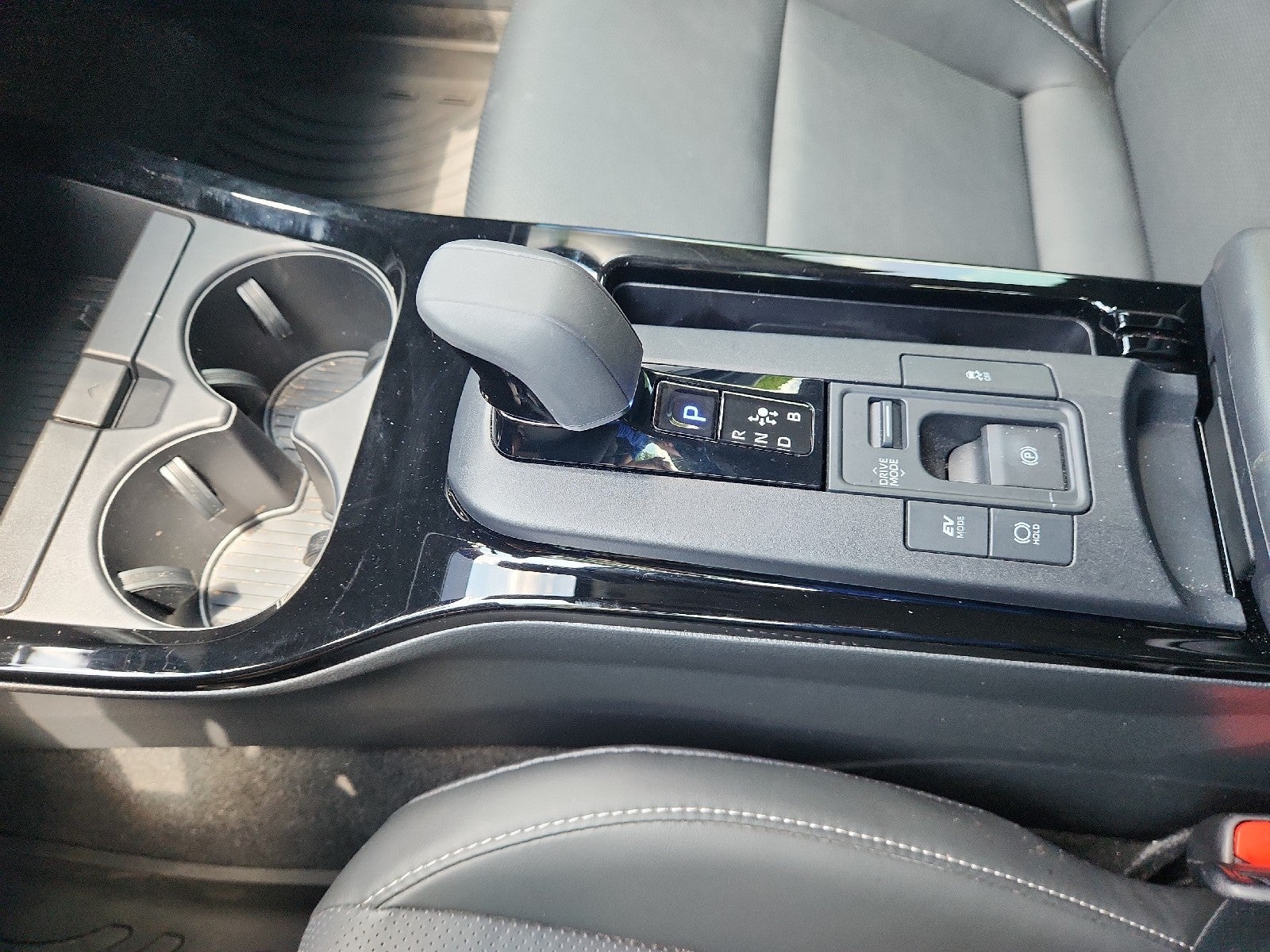 2024 Toyota Prius XLE
